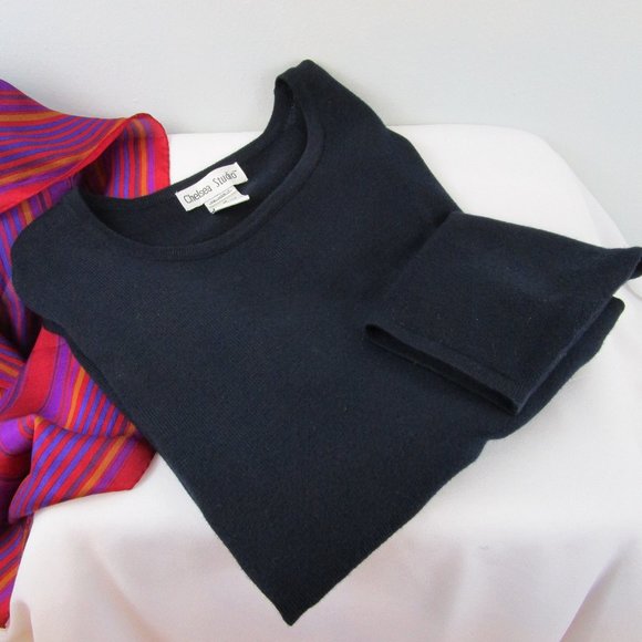 Vintage Chelsea Studio Midnight Blue Sweater - Picture 7 of 9
